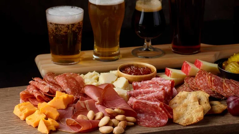 Aprenda a harminização de charcutaria com cervejas e vinhos